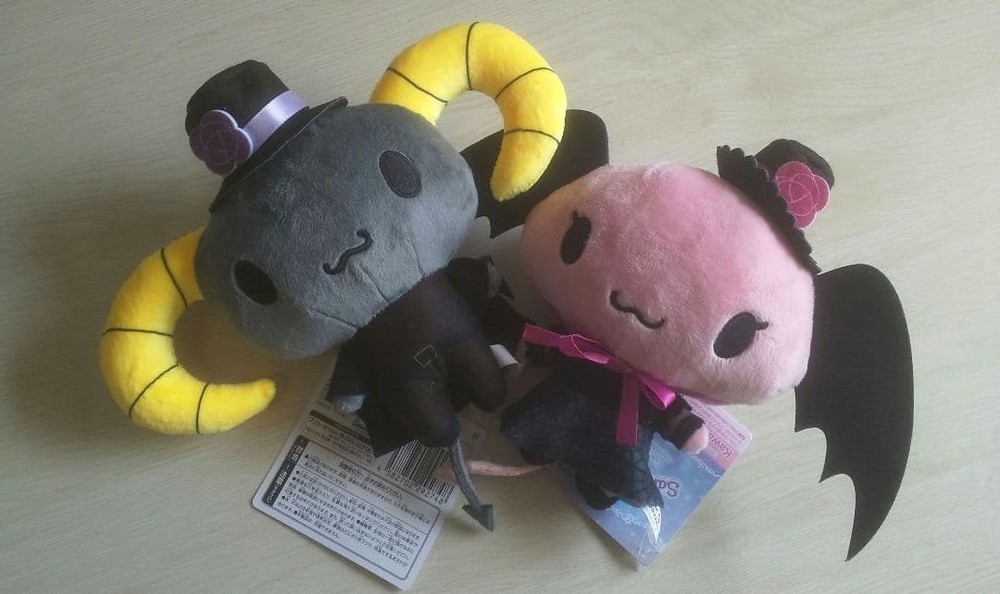 Sanrio LLOROMANNIC Berry & Cherry Dark Black Plush doll set of 2 types 14cm