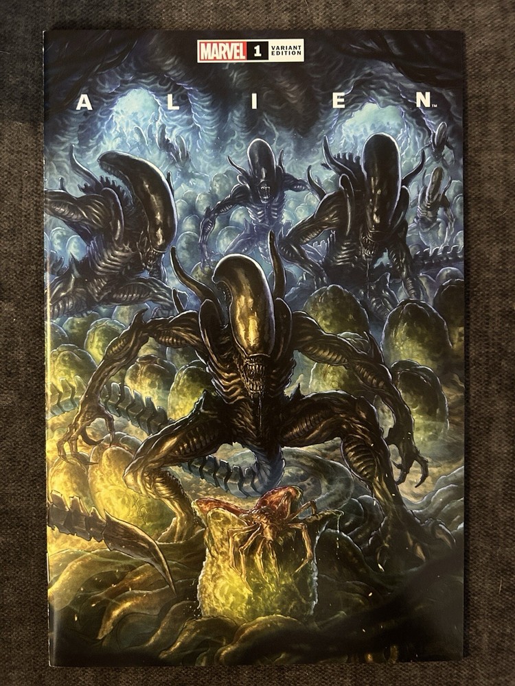 Alien 1 The Comic Mint Exclusive Variant Comic w/ Alan Quah art Marvel Xenomorph