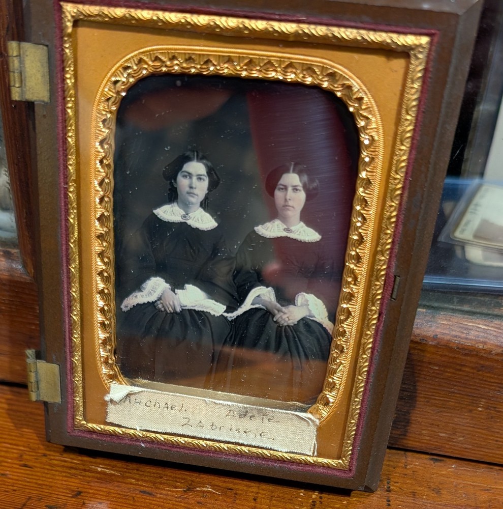 Quarter Plate Daguerreotype Zabriskie Sisters c.1850 Sharp 1/2 Case