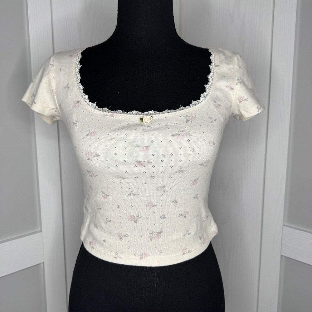 Pink Rose Crop Top Women XS White Floral Pointelle Lace Trim Short Sleeve