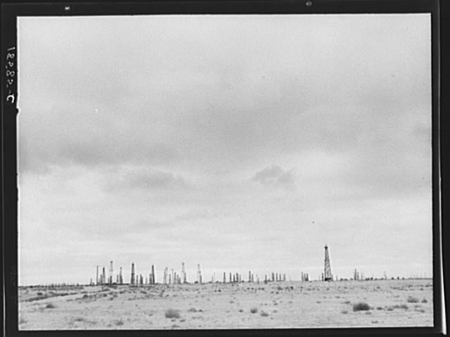 Photo:Kern County California 1938 Oil Fields Oil Wells FSA Dorothea Lange