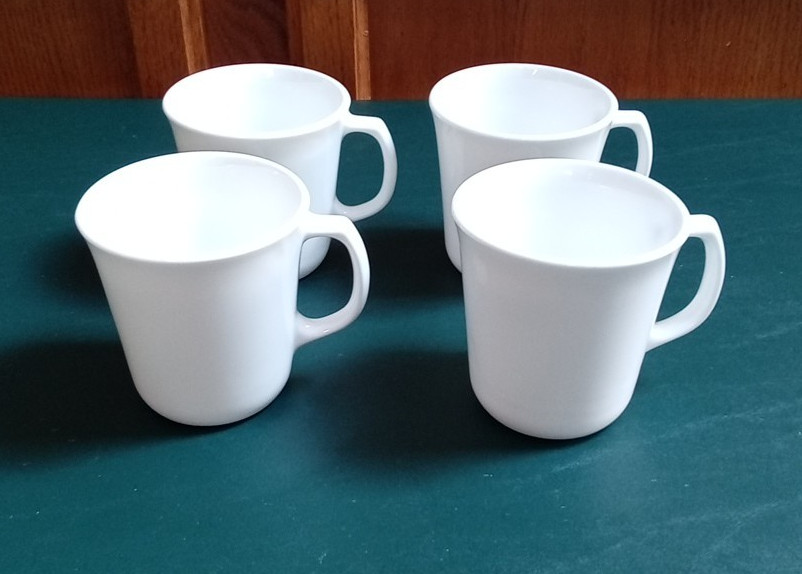 Corelle Winter Frost White Coffee Cups Mugs D Handle Vintage Set of 4