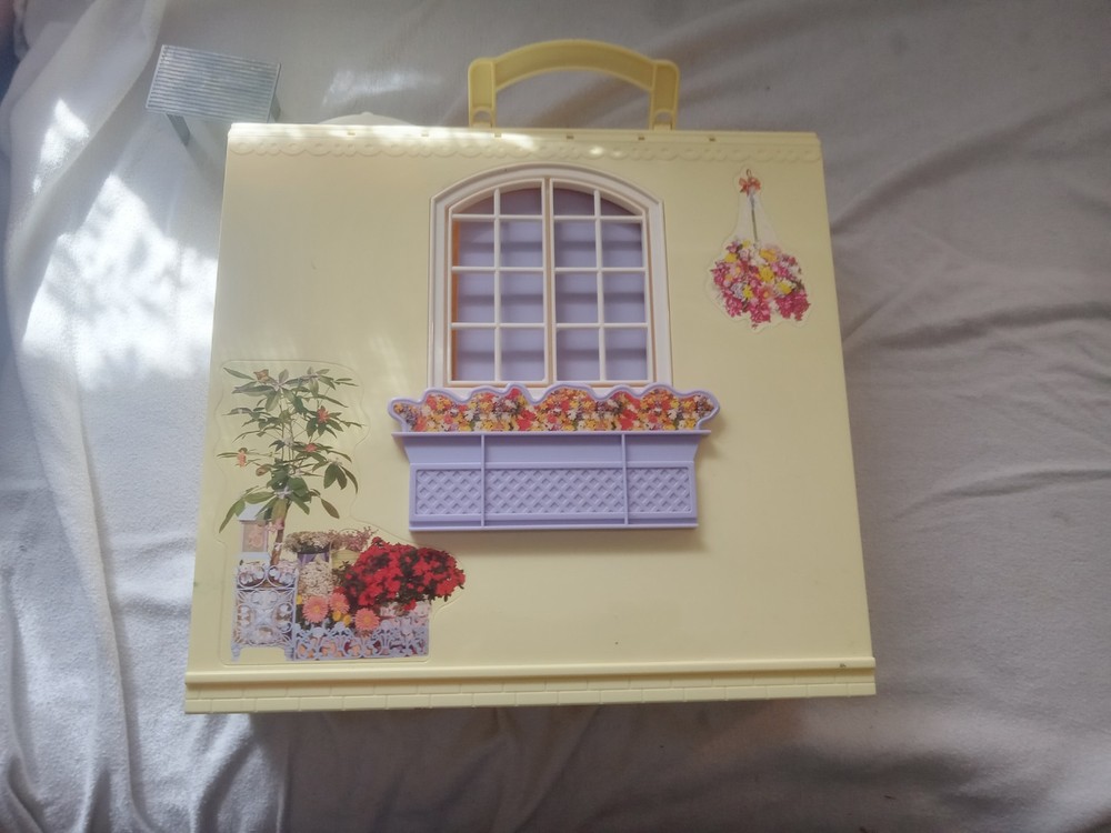 Vintage Barbie Fold Up Kitchen Playset Carry Case House  90s