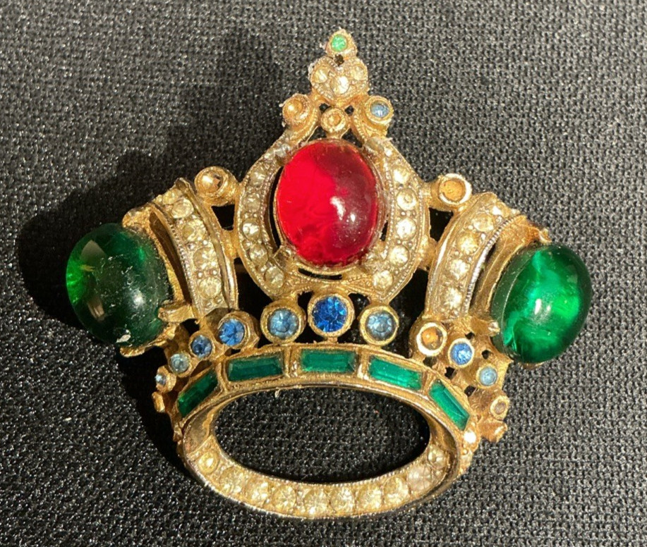 Pegasus CORO Red Green Cabochon Rhinestone Crown Vintage Pin Brooch Read