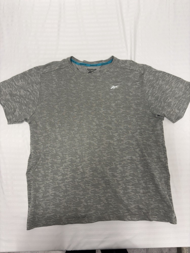 Reebok Speed Wick Mens Athletic T-Shirt Sz Large Gray Camouflage Print