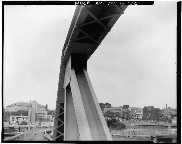 32. View Of Northwest Corner Of Span 8, Showing Juncture Of The Northwest