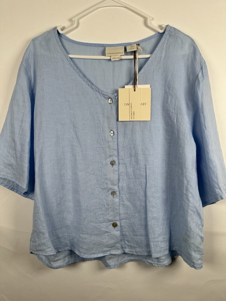 Cynthia Rowley Women's Light Blue 100% Linen Button Up Shirt Size Large NWT