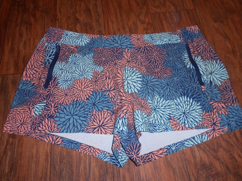 Columbia PFG womens shorts size XXL extra extra large MINT cond