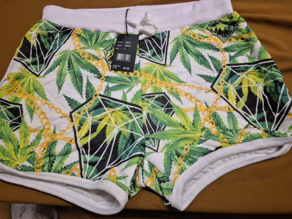 RedFox Womens Shorts Size Large NWT $49.99