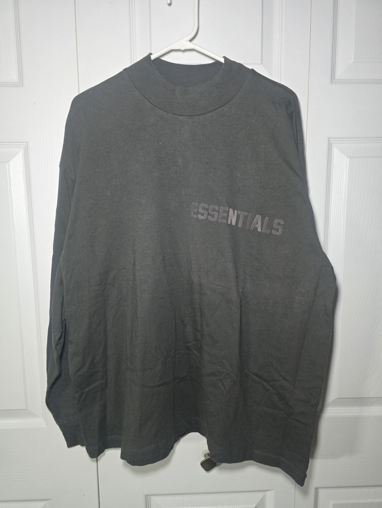 Fear of God Essentials Men's Gray Logo Cotton Crewneck Long Sleeve T-Shirt L