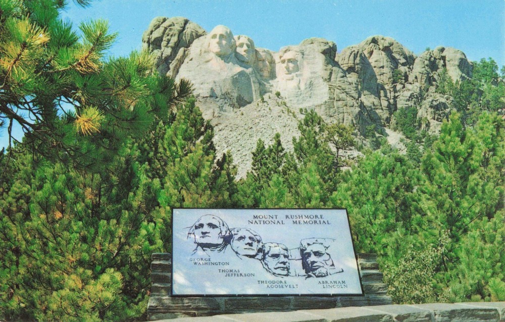 Mount Rushmore National Monument - Black Hills South Dakota SD - Postcard