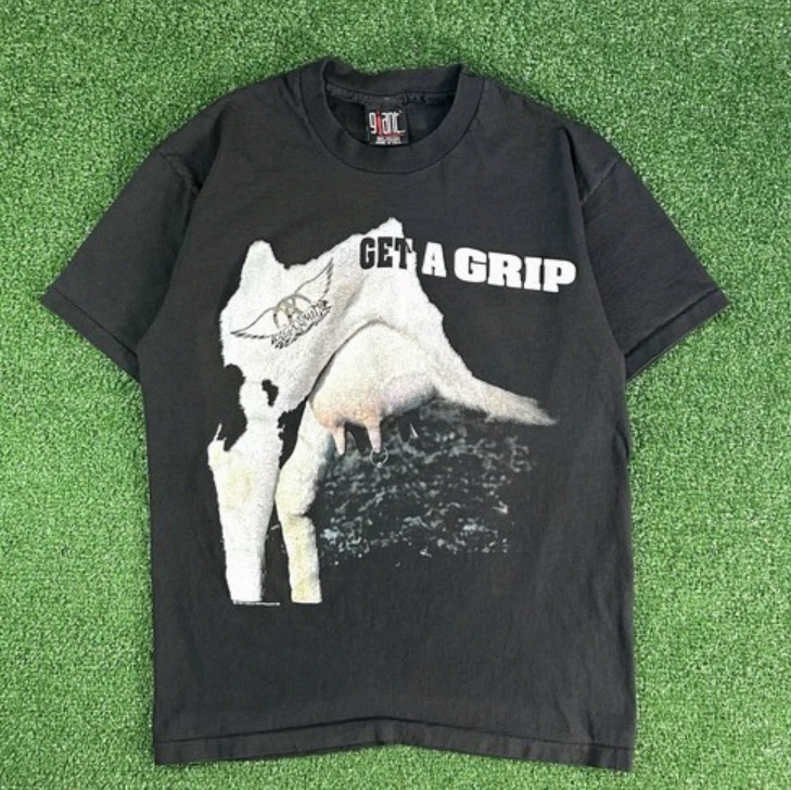VTG 1993 Aerosmith Get A Grip Tour Band Tee CRAZY Cow Graphic Concert Tshirt