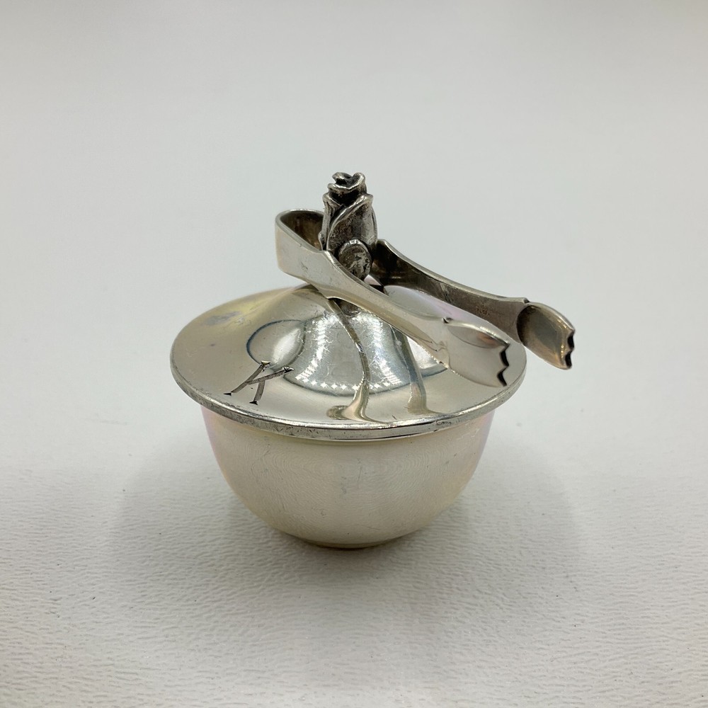 Tiffany & Co. Makers Sterling Silver 23764 Saccharine Bowl Lid Tongs 41.5g Mono