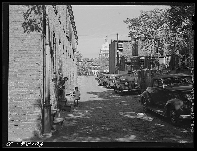 Photo:Washington DC Temple Court Negro Slum Capitol Background 1941 Sept.