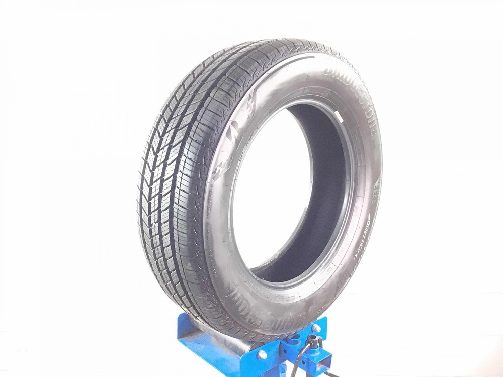 P225/65R17 Bridgestone Turanza QuietTrack 102 H Used 8/32nds