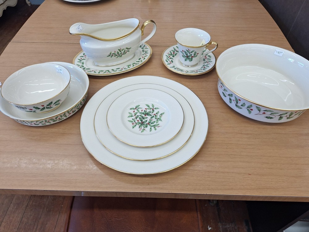 Lenox China Dimension Collection Gold Holiday Dinner Plates Bowls Cups Saucers