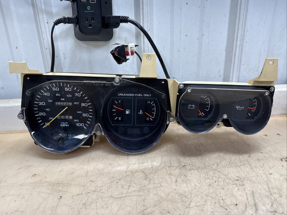 90-97 Dodge 150 1500 Van Instrument Speedometer Gauge Cluster *185K Miles*