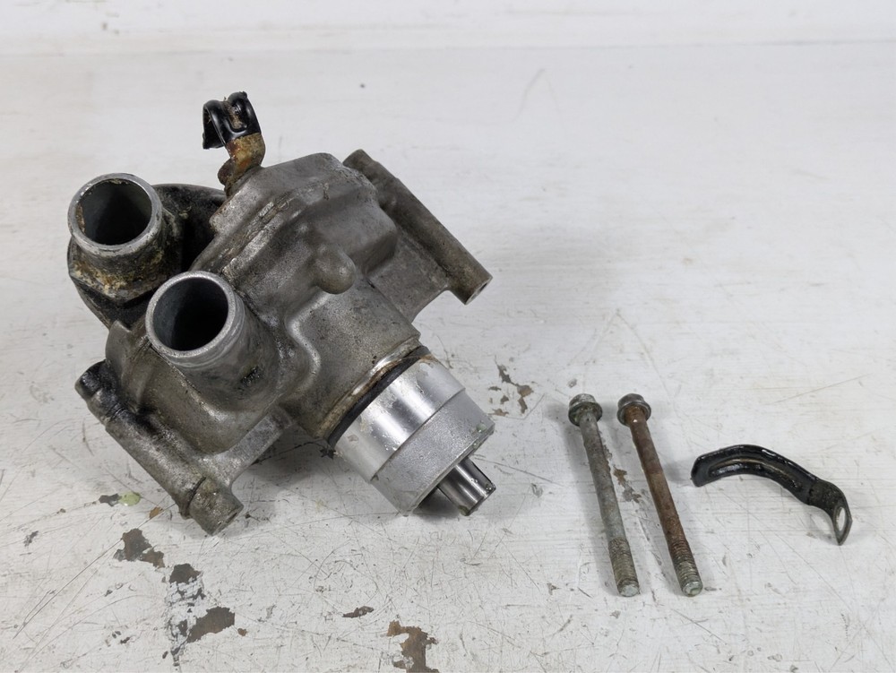83-86 Honda VF1100S Sabre Magna V65 1100 Water Coolant Pump