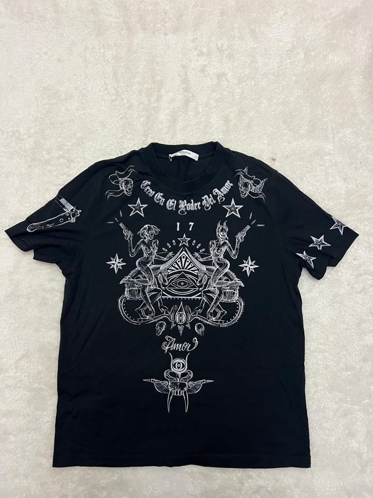 Givenchy Men's Black 'Creo En El Poder Del Amor' Graphic T-Shirt - Size Small