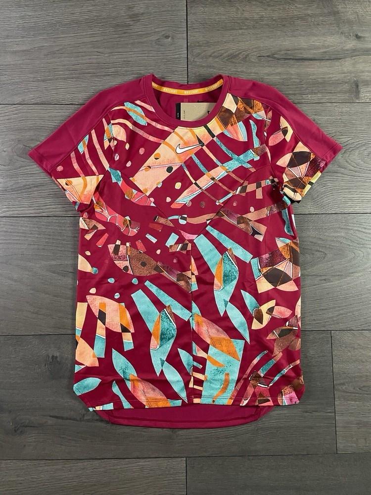Nike Court Dri-Fit Slim Fit Red Tennis Shirt Men's Size Small New DX5525-620