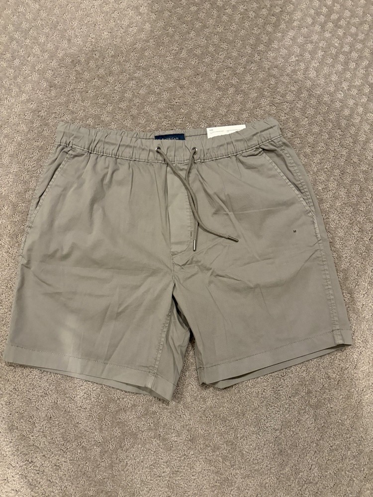 American Eagle Mens 7” Lived In Trekker Shorts Gray Size M Drawstring Flex NWT