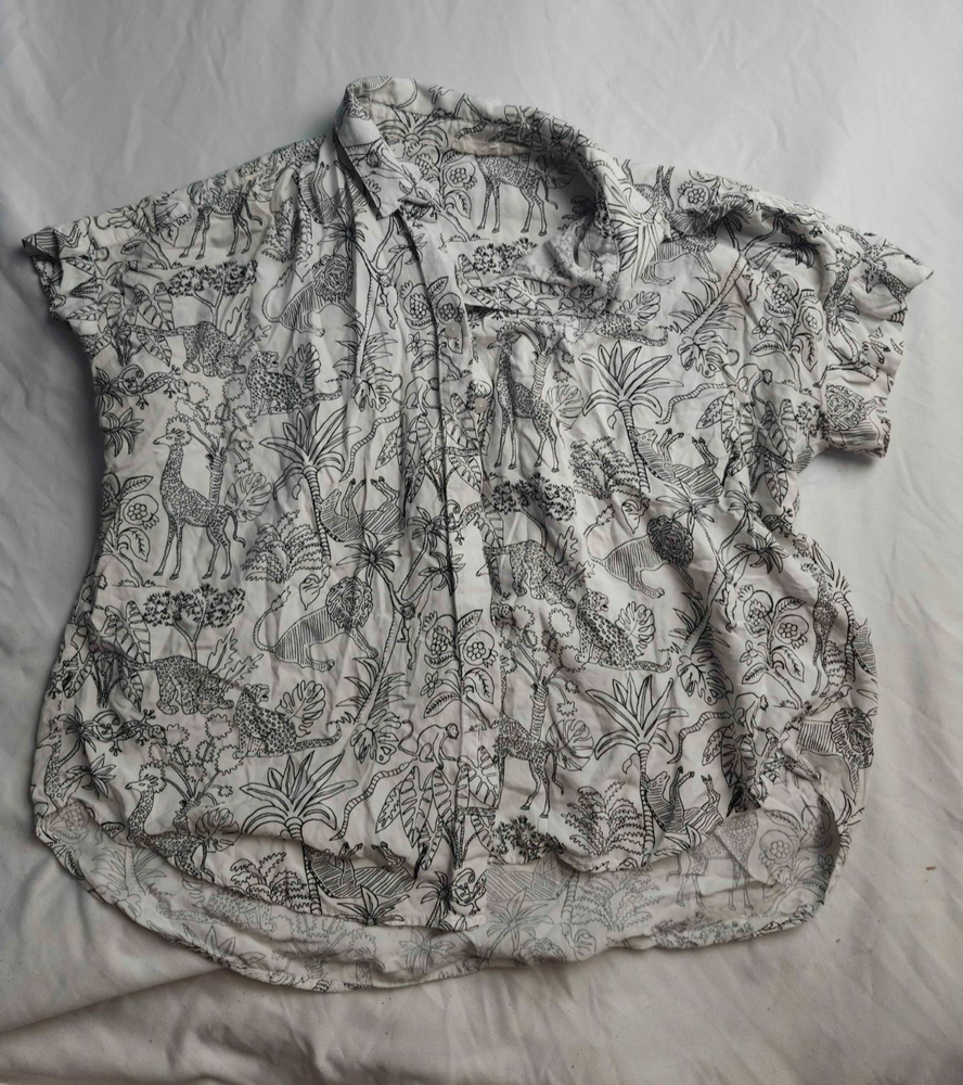 Jane + Delancey Button Up Womens S White Jungle Animals AOP Summer Boho Safari