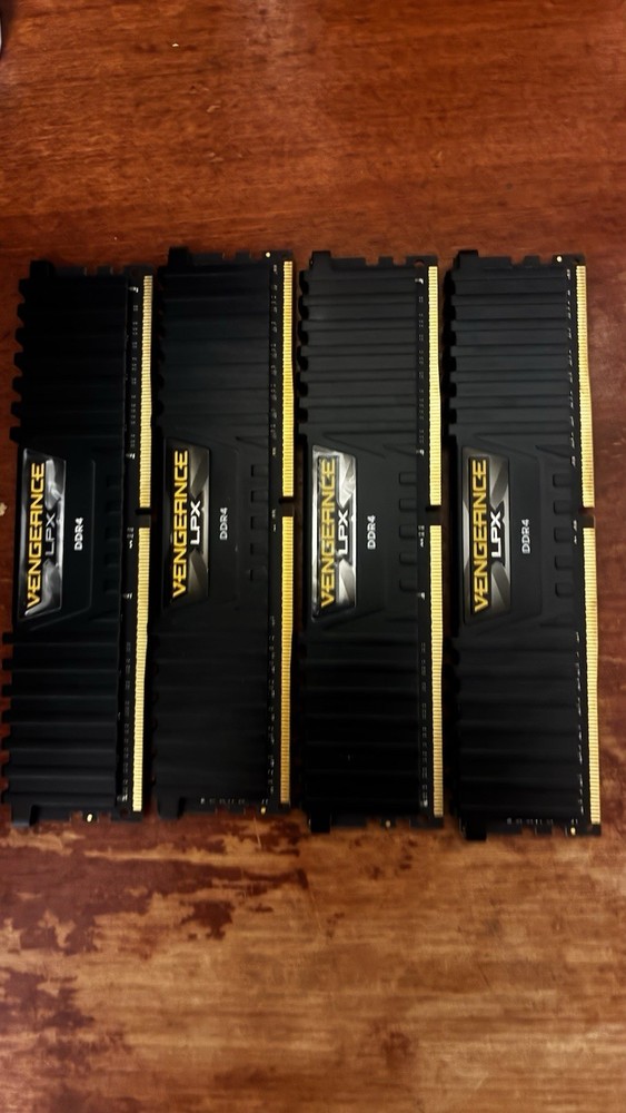 Corsair Vengeance 64GB DDR4 DIMM Memory Kit 2x32GB 3200MHz