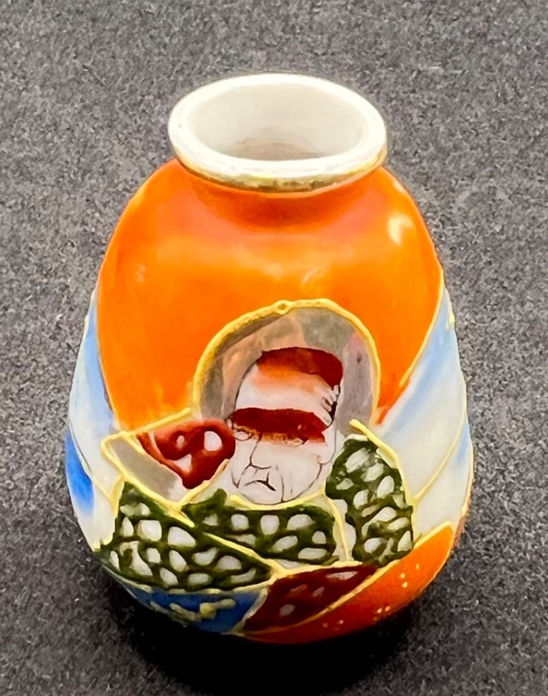 Vintage Japanese Satsuma Moriage Miniature Vase Hand Painted Occupied Japan 2