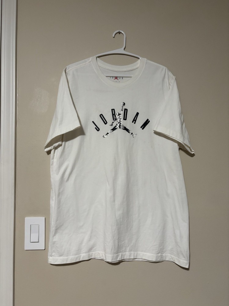 Jordan Men's XL Cotton Graphic Print White Crew Neck Short Sleeve Jumpman Tee