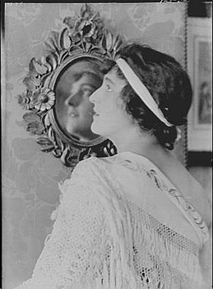 Photo:New York City NY Namara-Toye Mme Portrait 1912 Arnold Genthe Woman