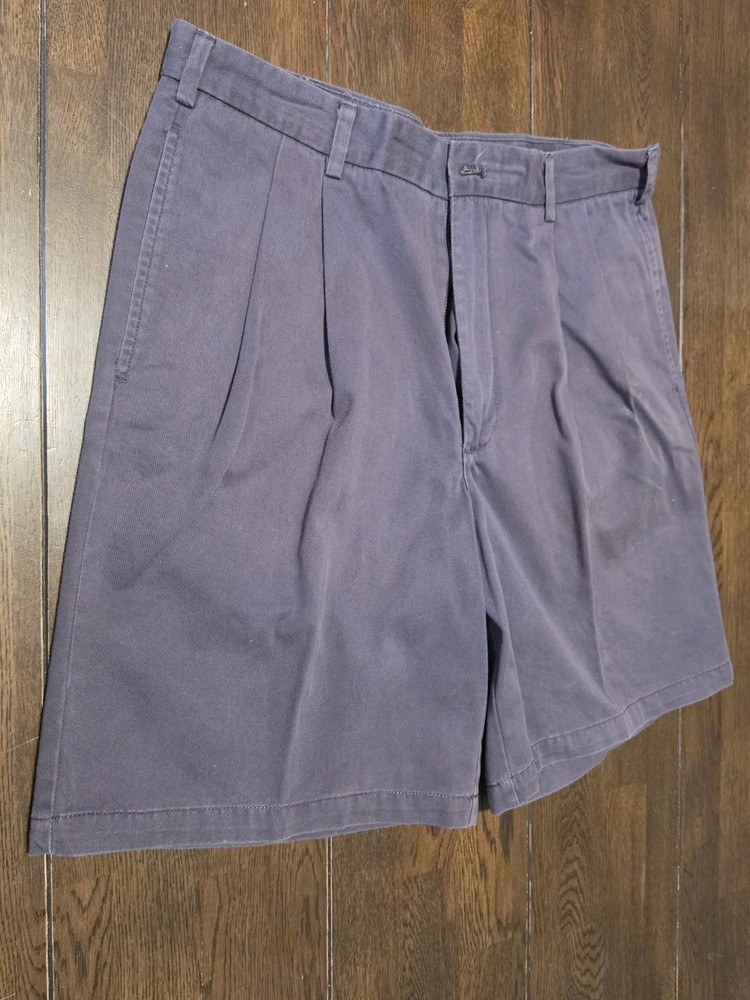 Van Heusen Men's Golf Casual Shorts Size 34 Pleated Front Chino Blue