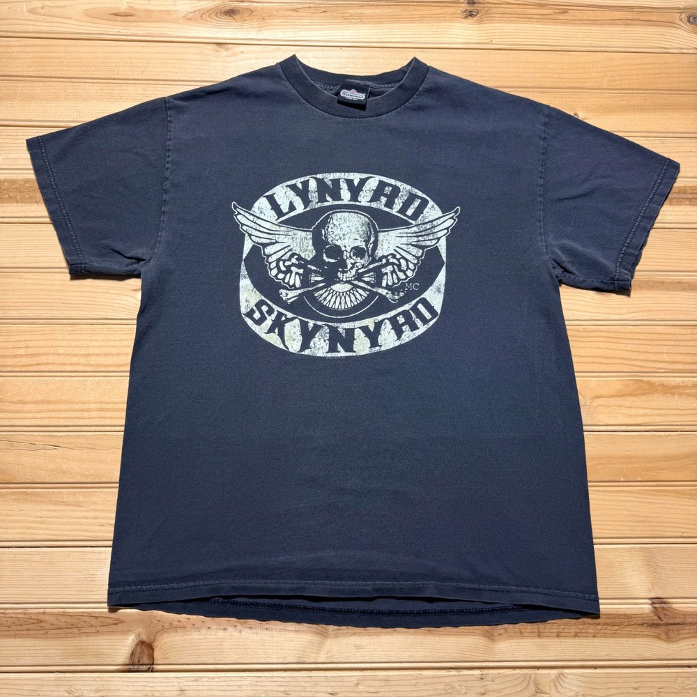 Y2K Lynyrd Skynyrd Rock Band Skull Wings Crossbones Concert Tour T-Shirt - Large