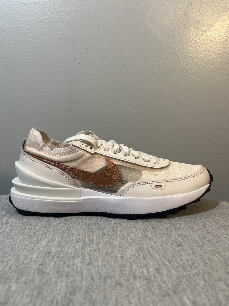 Nike Waffle One ESS Light Soft Pink Athletic Women’s Shoe Size 7.5 FB1298-600
