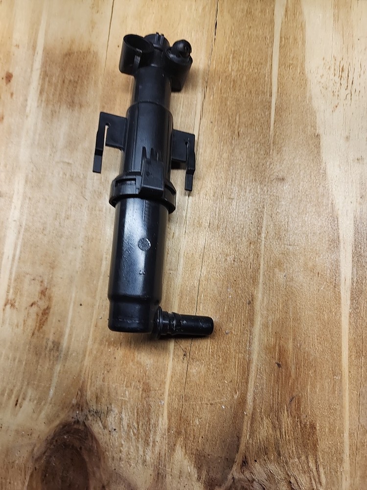 11-17 BMW F10 5 Series Right Passenger Headlight Washer Nozzle Spray Gun OEM