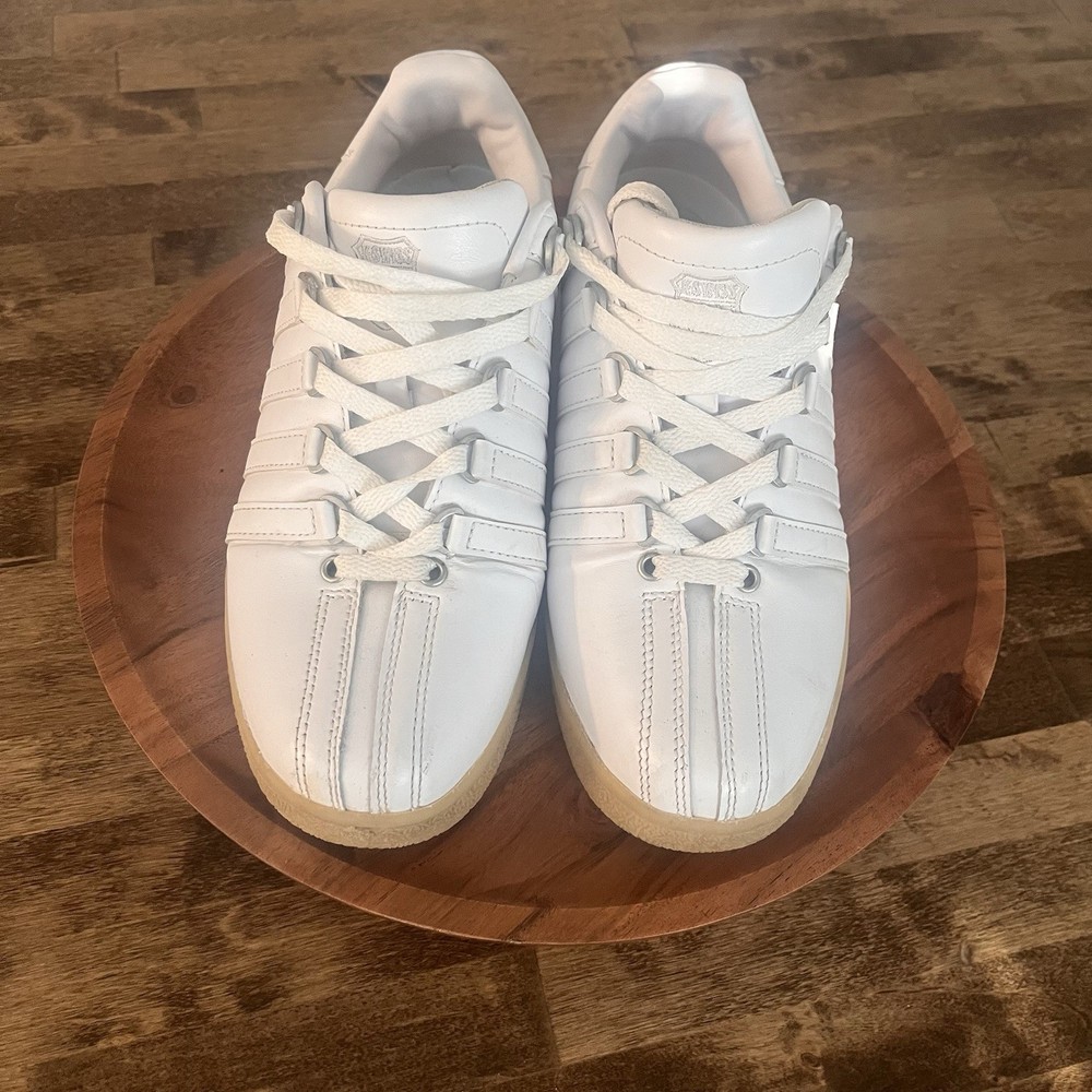 K-Swiss Men's Sneakers Size 9. White. Leather Lace Up