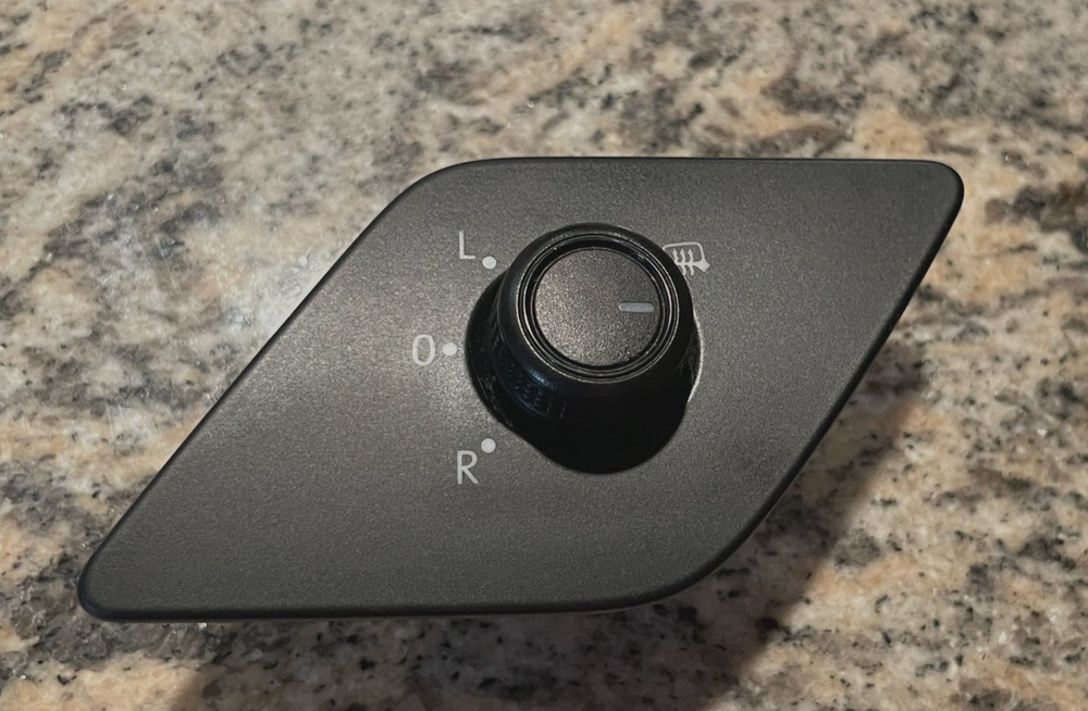 2016  VW Jetta TSI  Driver Front Door Mirror Control Switch OEM