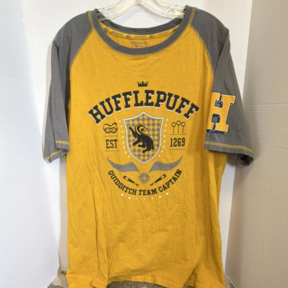 Universal Studios Harry Potter Hufflepuff Yellow Gray Men's T-Shirt Crew Neck XL