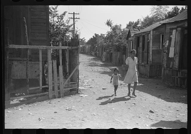Photo:Ponce Puerto Rico 1941 El Machuelitto slum children street scene