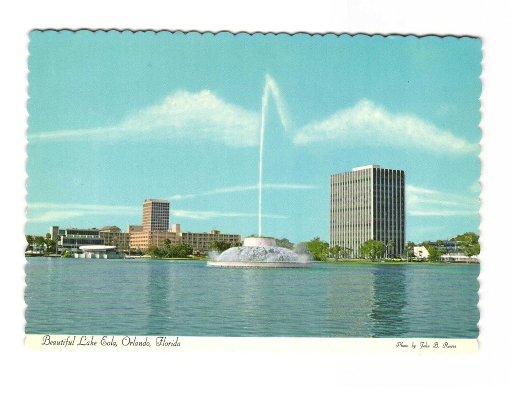 Beautiful Lake Eola Orlando FL vintage postcard Unposted