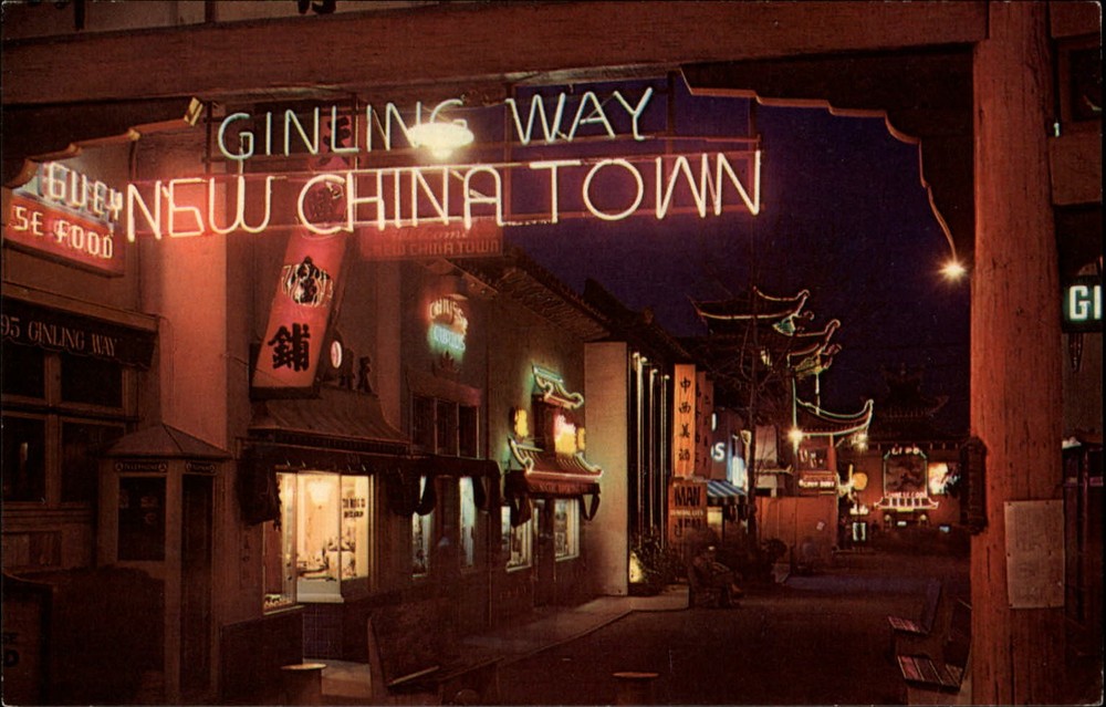 Los Angeles California Chinatown night Ginling Way unused vintage postcard