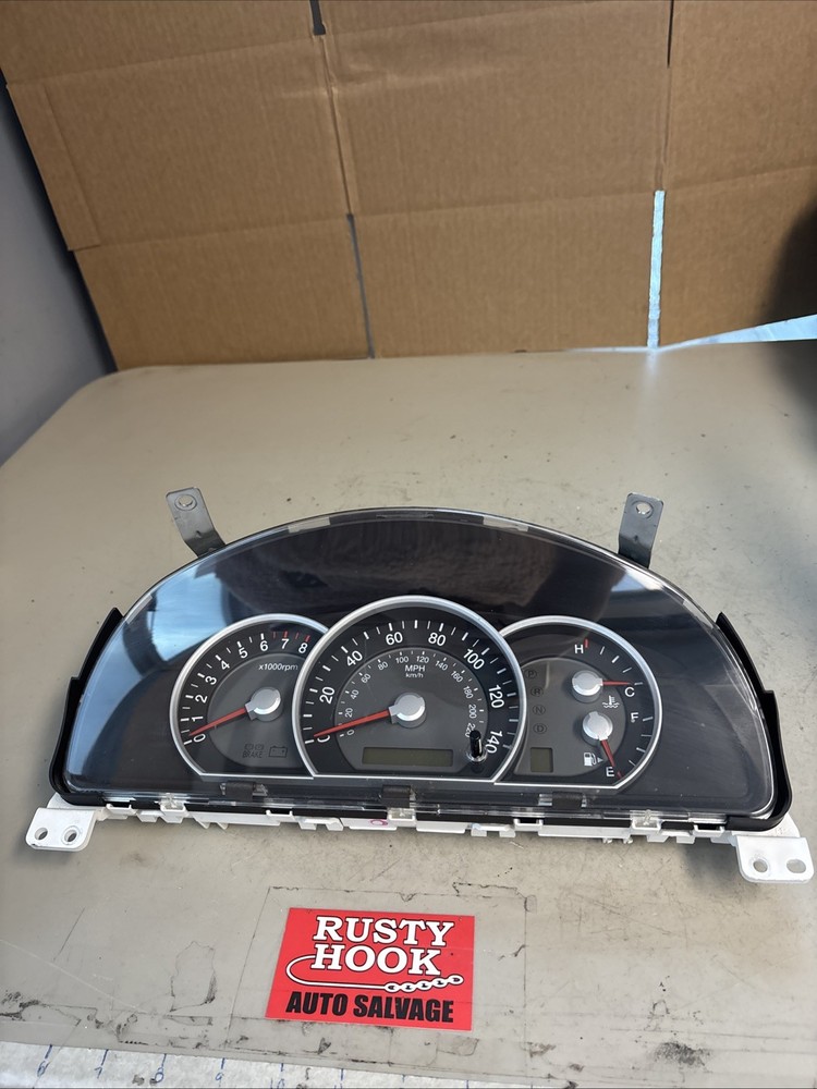 2008 Kia Sorento Speedometer Cluster 94011-3E231 189k miles