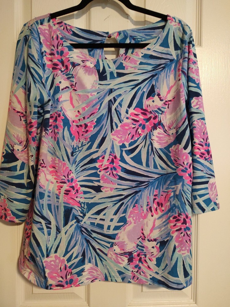 Lilly Pulitzer parrot print size xXL 3/4 sleeve T-shirt
