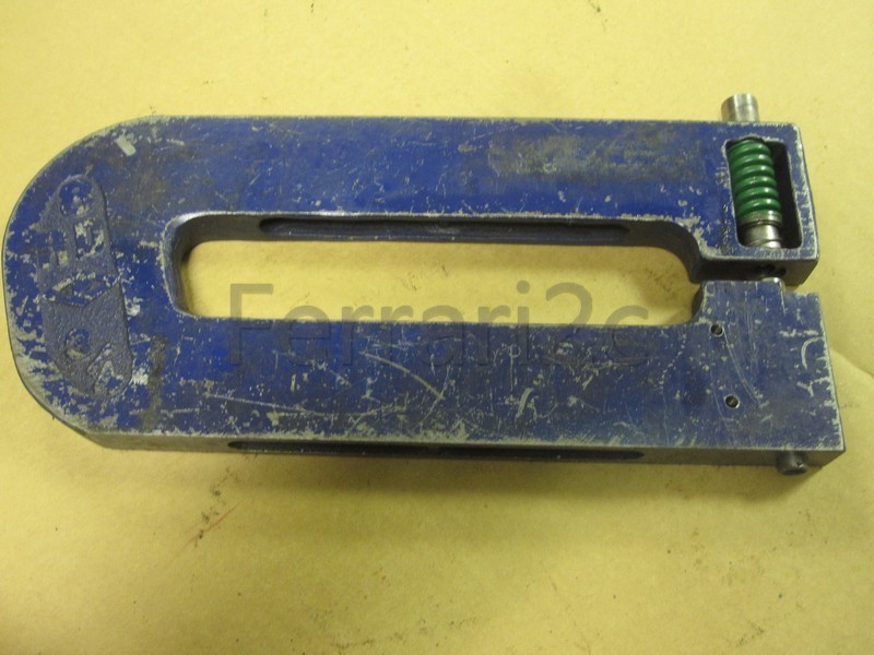 Pierce All C-Frame 8-RD-3/4