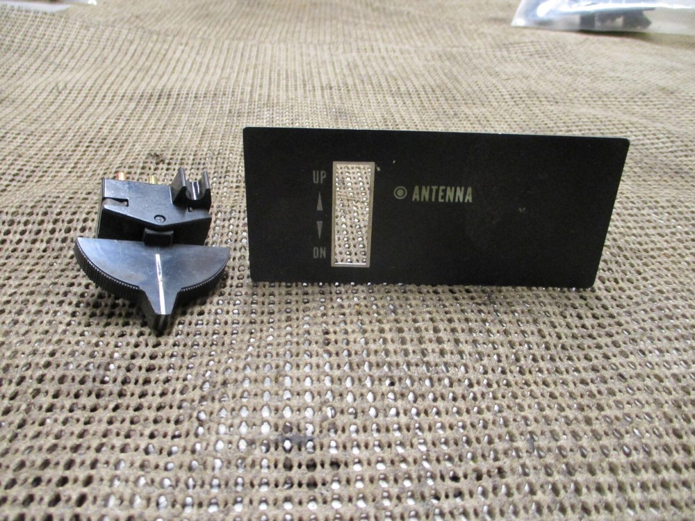 1969 1970 Buick Riviera and Riviera GS Power Antenna Switch & Dash Plate