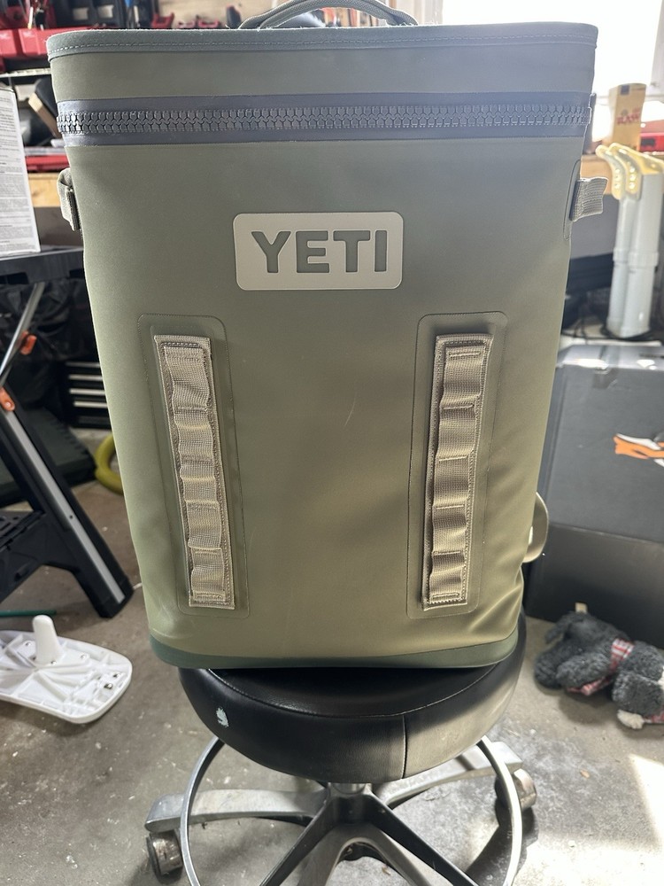 YETI Hopper BackFlip 24 Soft-Sided Backpack Cooler - Highlands Olive