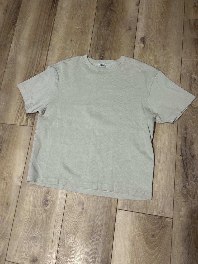 Authentic Zara Heavyweight T-Shirt Mens LARGE Relaxed / Loose Fit Cream Color