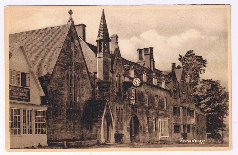 Postcard Broadway Worcestershire England UK