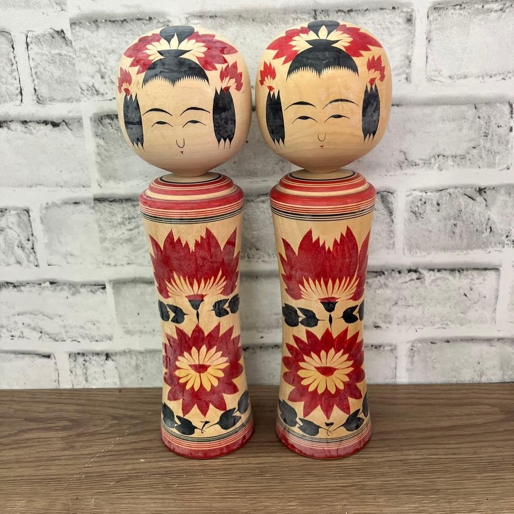 Toshifumi Showa Retro Kokeshi Dolls Set of 2 Wooden Traditional Crafts 27cm