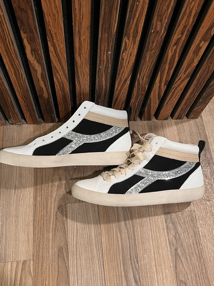Gianni Bini Black and White High-Top Sneakers with Glitter Size 7.5