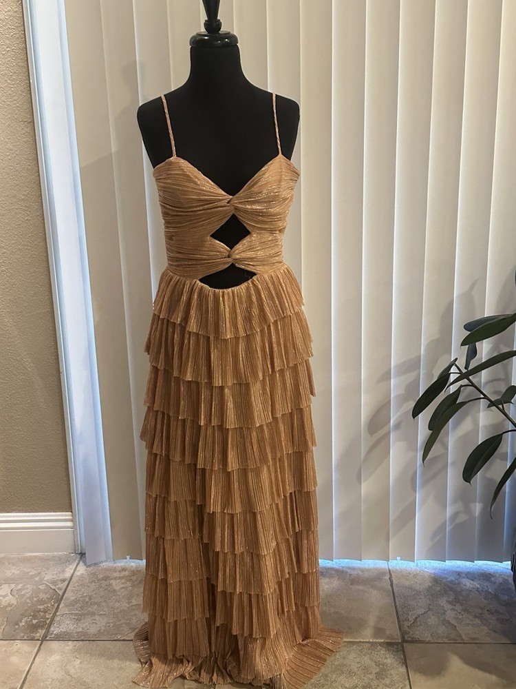 Gianni Bini Women's Dress, Size 6, Sweetheart Neckline, Tiered Maxi Cut-Out